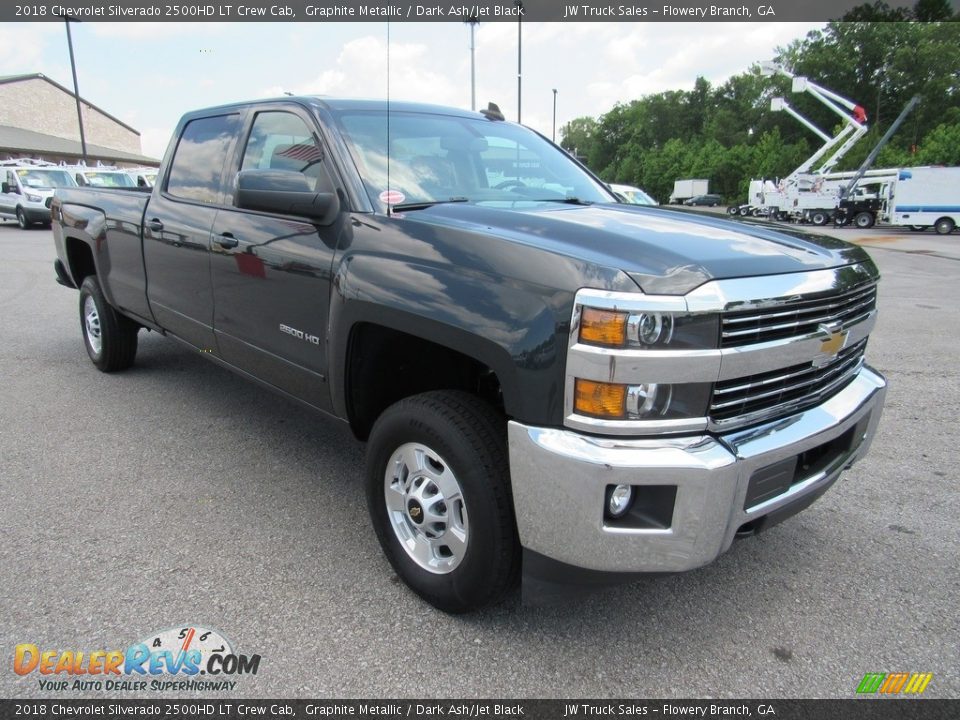 Front 3/4 View of 2018 Chevrolet Silverado 2500HD LT Crew Cab Photo #5