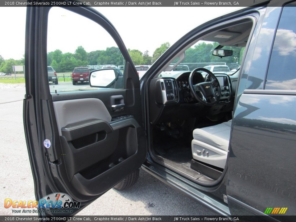 2018 Chevrolet Silverado 2500HD LT Crew Cab Graphite Metallic / Dark Ash/Jet Black Photo #11