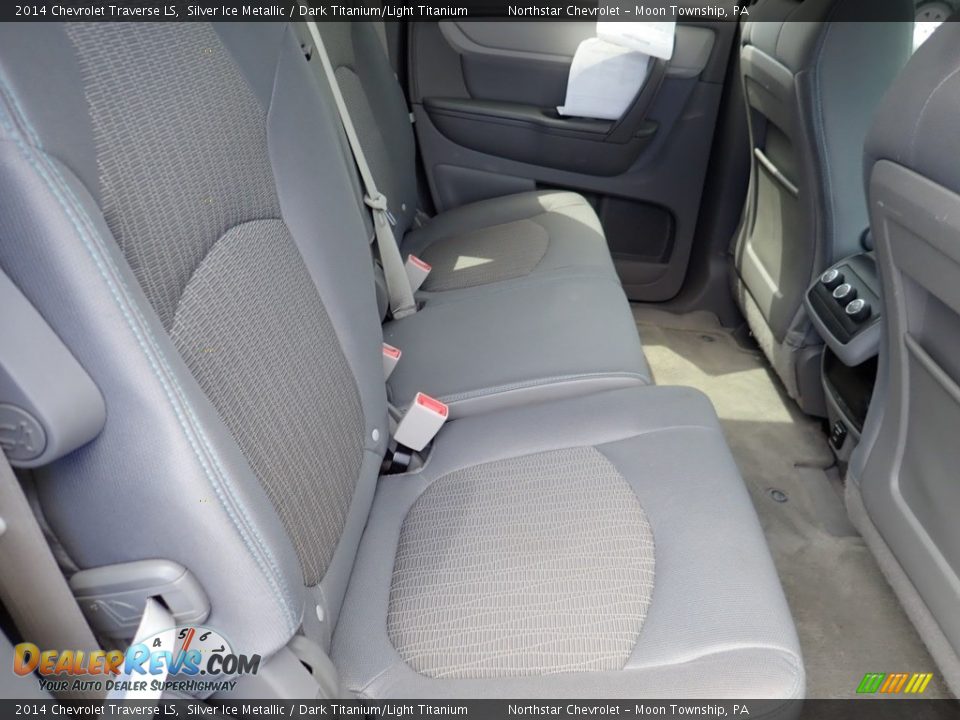 2014 Chevrolet Traverse LS Silver Ice Metallic / Dark Titanium/Light Titanium Photo #18