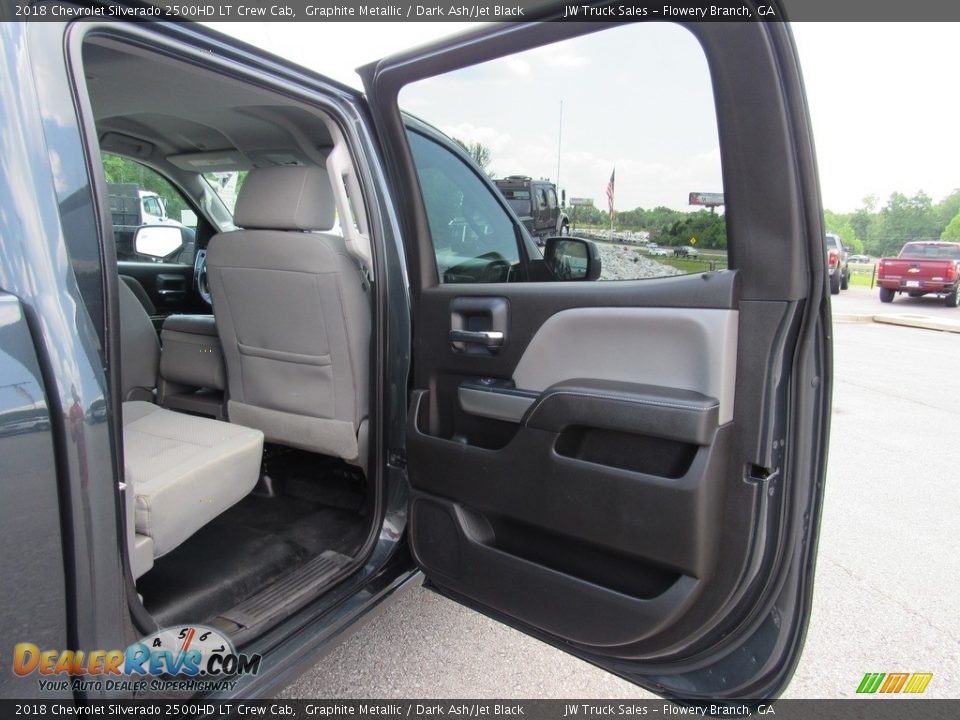 2018 Chevrolet Silverado 2500HD LT Crew Cab Graphite Metallic / Dark Ash/Jet Black Photo #35