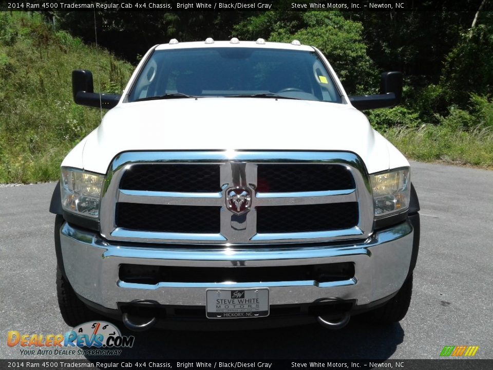 2014 Ram 4500 Tradesman Regular Cab 4x4 Chassis Bright White / Black/Diesel Gray Photo #3