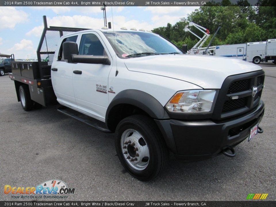 2014 Ram 2500 Tradesman Crew Cab 4x4 Bright White / Black/Diesel Gray Photo #7