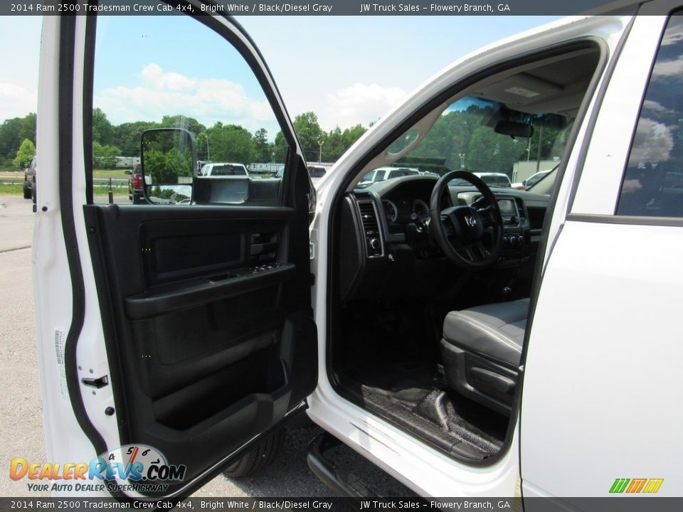 2014 Ram 2500 Tradesman Crew Cab 4x4 Bright White / Black/Diesel Gray Photo #19