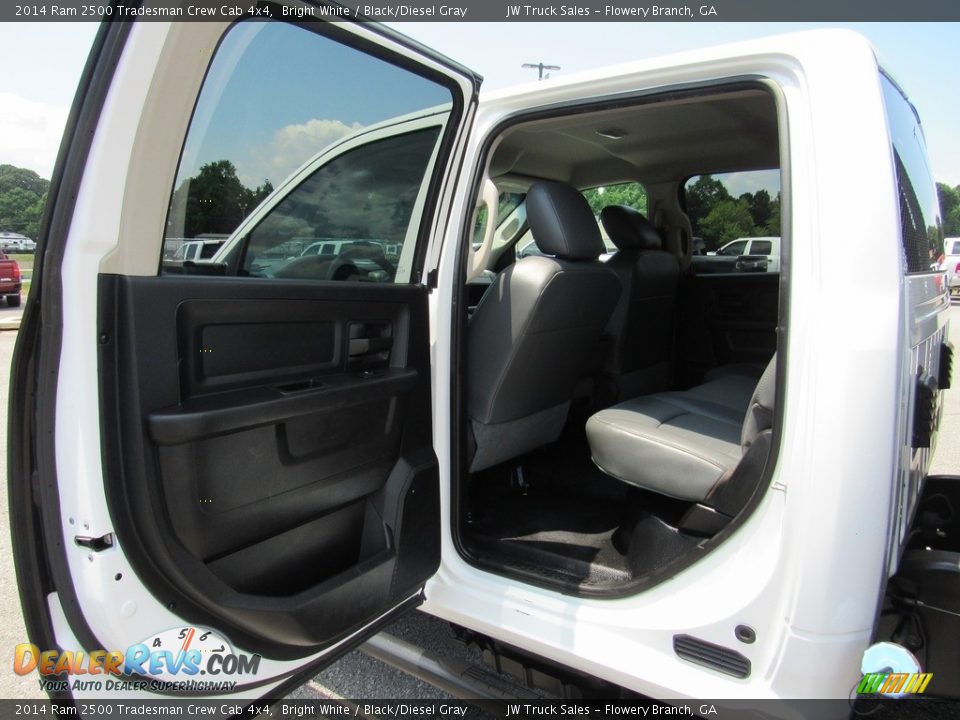 2014 Ram 2500 Tradesman Crew Cab 4x4 Bright White / Black/Diesel Gray Photo #33