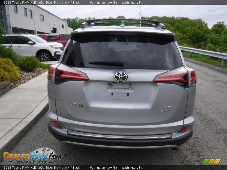 2018 Toyota RAV4 XLE AWD Silver Sky Metallic / Black Photo #12