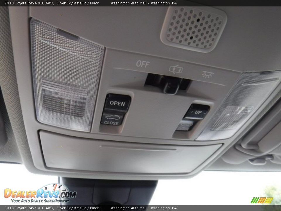 2018 Toyota RAV4 XLE AWD Silver Sky Metallic / Black Photo #19