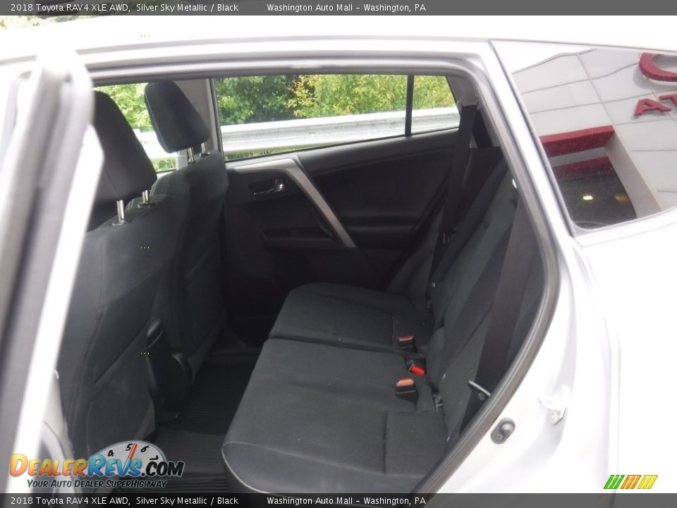 2018 Toyota RAV4 XLE AWD Silver Sky Metallic / Black Photo #21