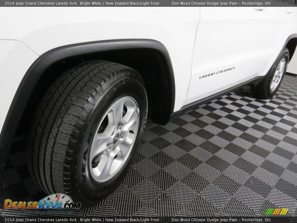 2014 Jeep Grand Cherokee Laredo 4x4 Bright White / New Zealand Black/Light Frost Photo #8