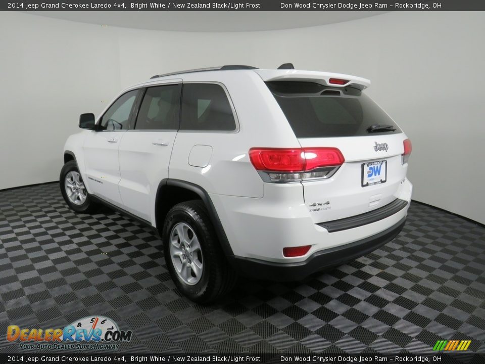2014 Jeep Grand Cherokee Laredo 4x4 Bright White / New Zealand Black/Light Frost Photo #10