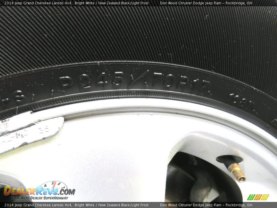 2014 Jeep Grand Cherokee Laredo 4x4 Bright White / New Zealand Black/Light Frost Photo #16