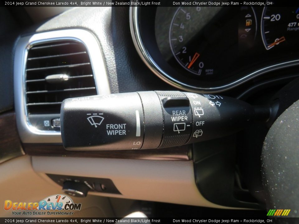 2014 Jeep Grand Cherokee Laredo 4x4 Bright White / New Zealand Black/Light Frost Photo #22