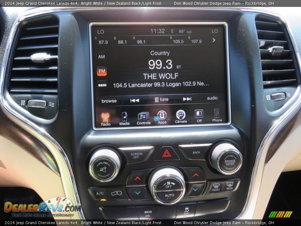 2014 Jeep Grand Cherokee Laredo 4x4 Bright White / New Zealand Black/Light Frost Photo #25