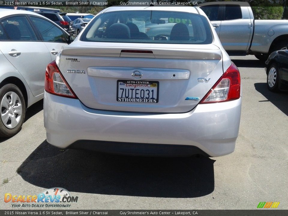 2015 Nissan Versa 1.6 SV Sedan Brilliant Silver / Charcoal Photo #15