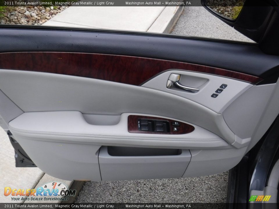 2011 Toyota Avalon Limited Magnetic Gray Metallic / Light Gray Photo #17