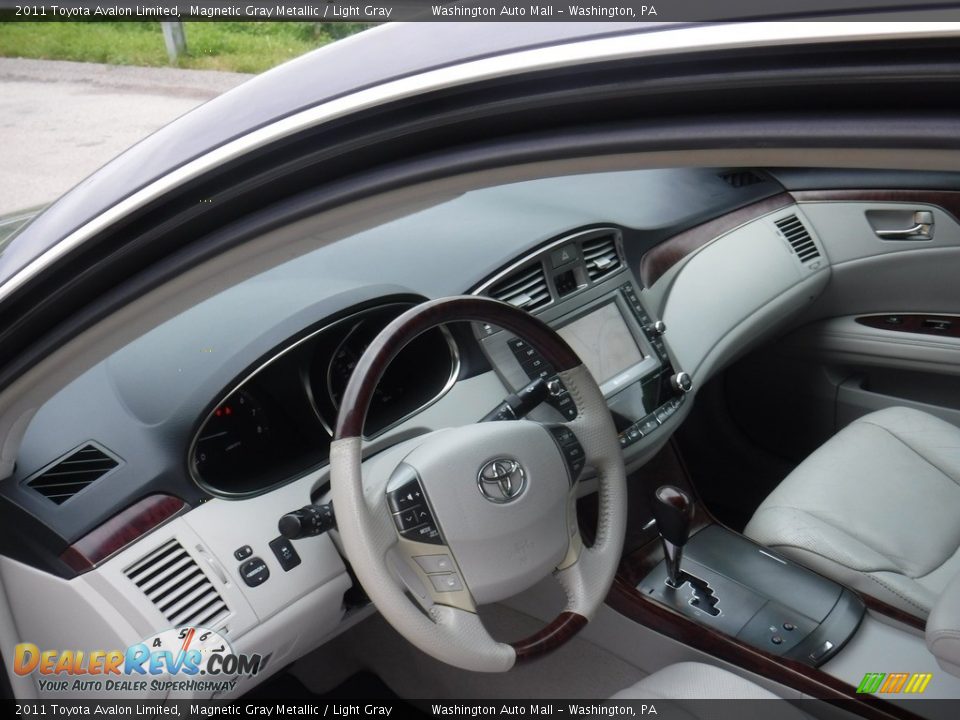 2011 Toyota Avalon Limited Magnetic Gray Metallic / Light Gray Photo #19