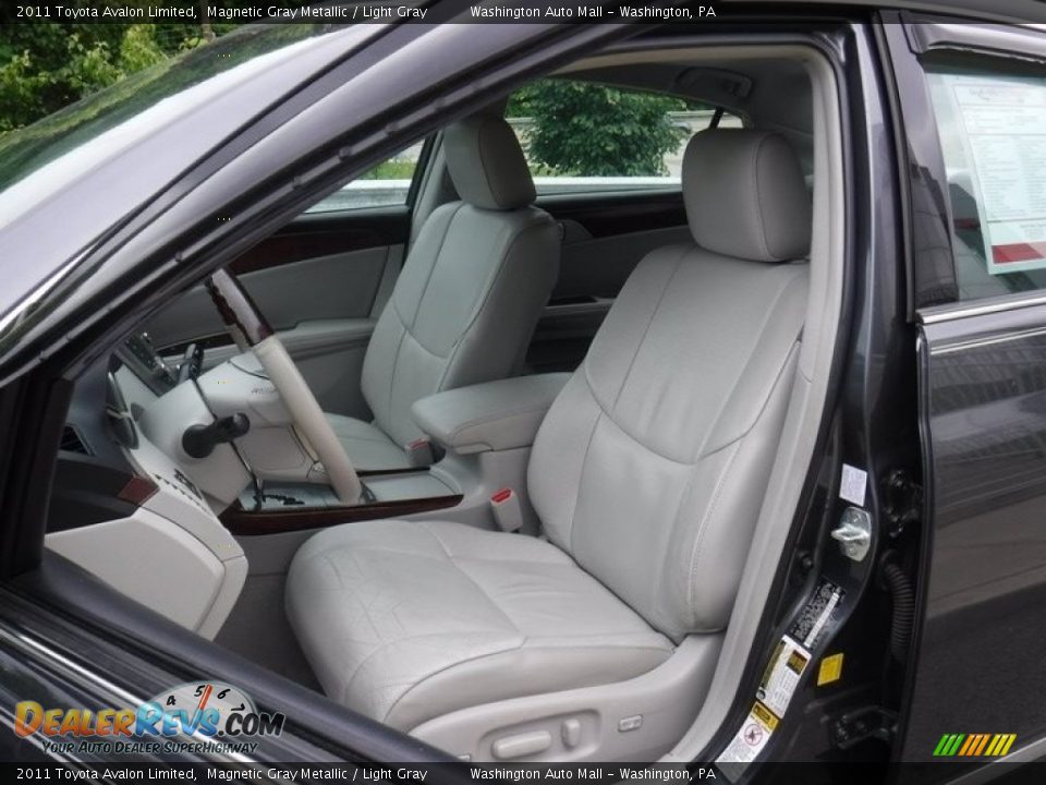 2011 Toyota Avalon Limited Magnetic Gray Metallic / Light Gray Photo #20