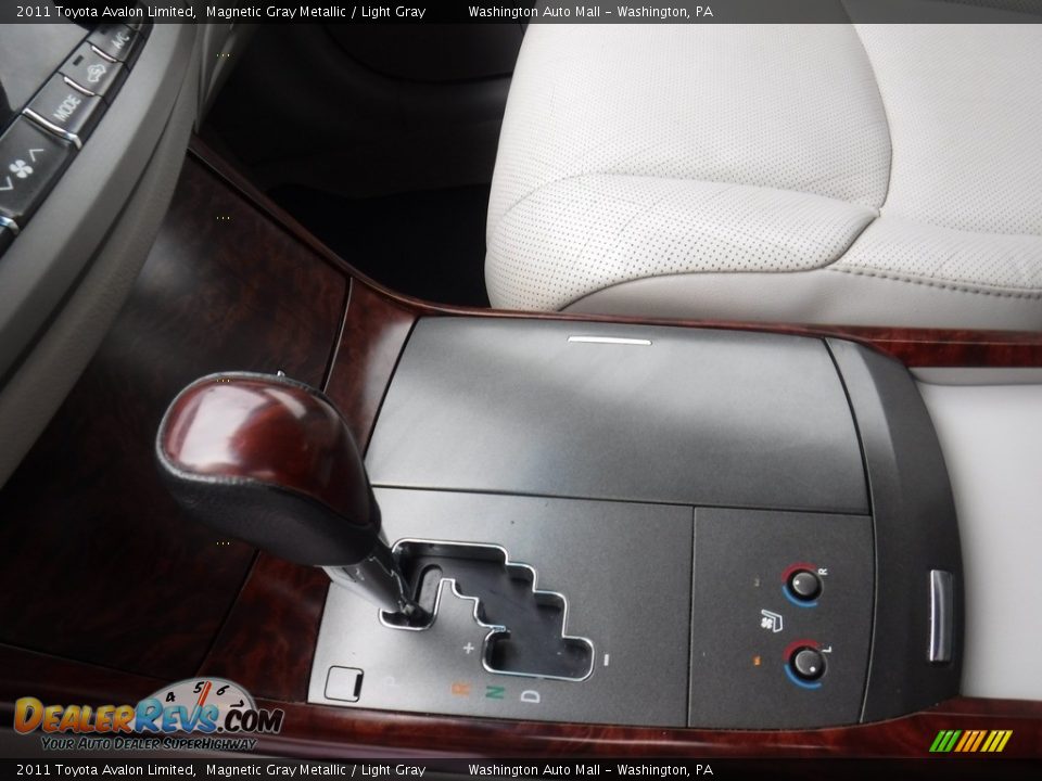 2011 Toyota Avalon Limited Magnetic Gray Metallic / Light Gray Photo #22