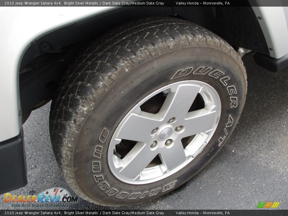 2010 Jeep Wrangler Sahara 4x4 Bright Silver Metallic / Dark Slate Gray/Medium Slate Gray Photo #6