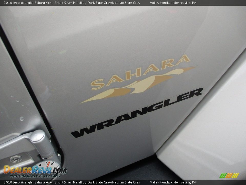 2010 Jeep Wrangler Sahara 4x4 Bright Silver Metallic / Dark Slate Gray/Medium Slate Gray Photo #7