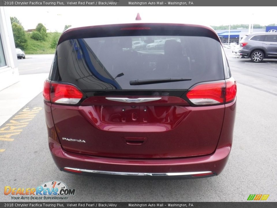 2018 Chrysler Pacifica Touring Plus Velvet Red Pearl / Black/Alloy Photo #9