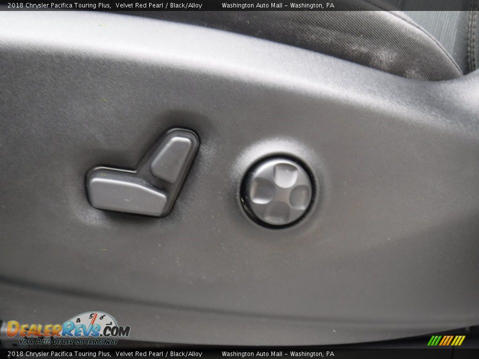 2018 Chrysler Pacifica Touring Plus Velvet Red Pearl / Black/Alloy Photo #14