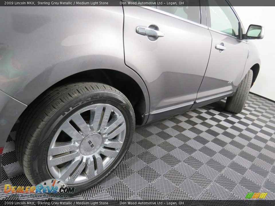 2009 Lincoln MKX Sterling Grey Metallic / Medium Light Stone Photo #18