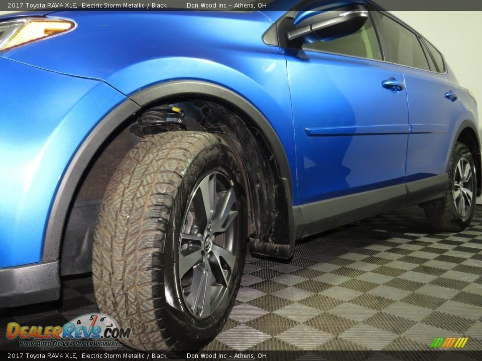 2017 Toyota RAV4 XLE Electric Storm Metallic / Black Photo #8