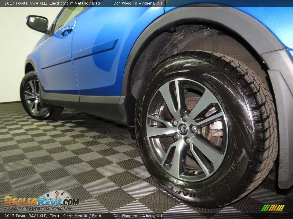 2017 Toyota RAV4 XLE Electric Storm Metallic / Black Photo #10