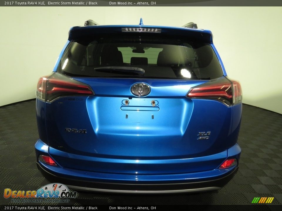 2017 Toyota RAV4 XLE Electric Storm Metallic / Black Photo #11