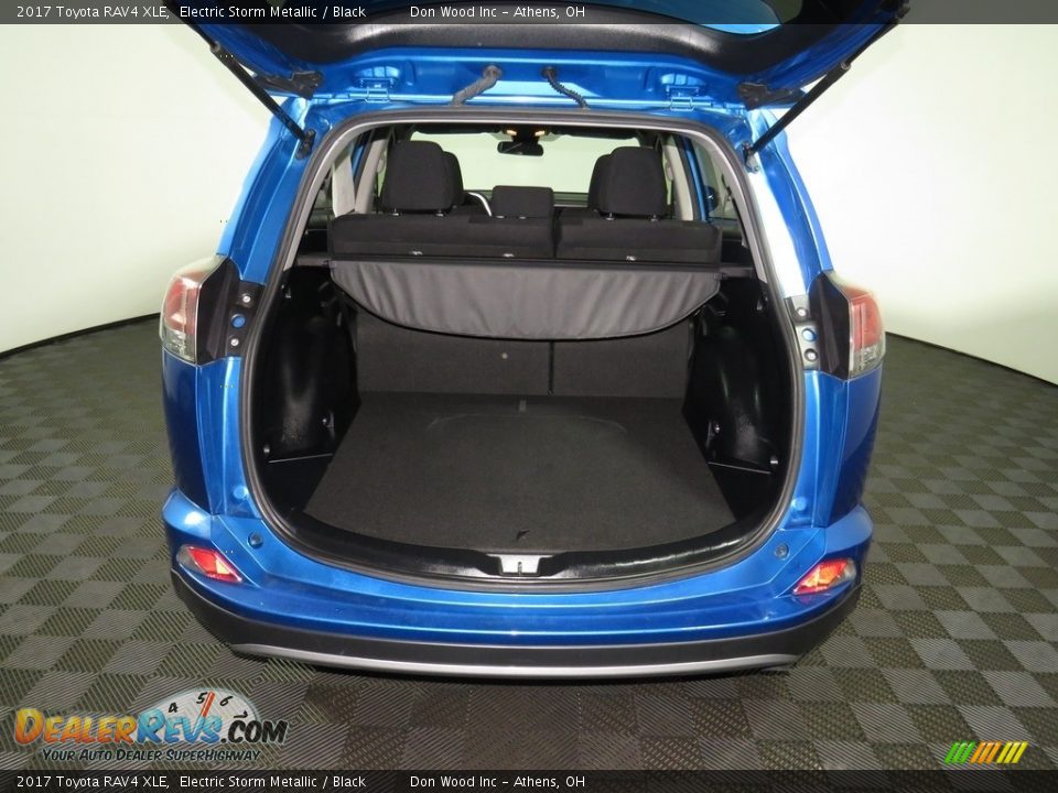 2017 Toyota RAV4 XLE Electric Storm Metallic / Black Photo #12