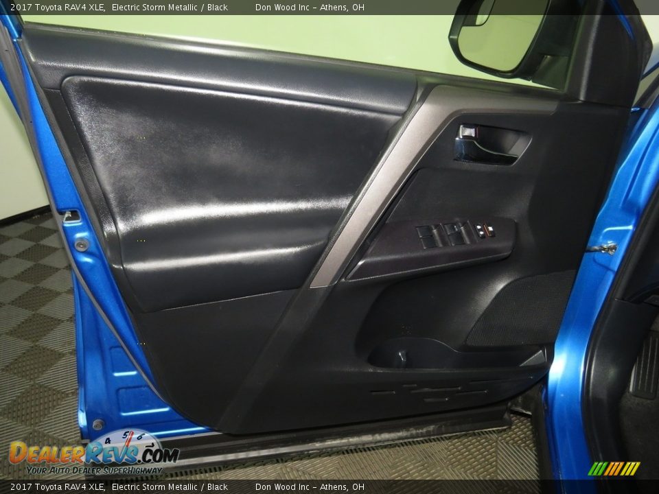 2017 Toyota RAV4 XLE Electric Storm Metallic / Black Photo #17