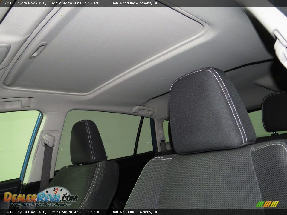 2017 Toyota RAV4 XLE Electric Storm Metallic / Black Photo #32