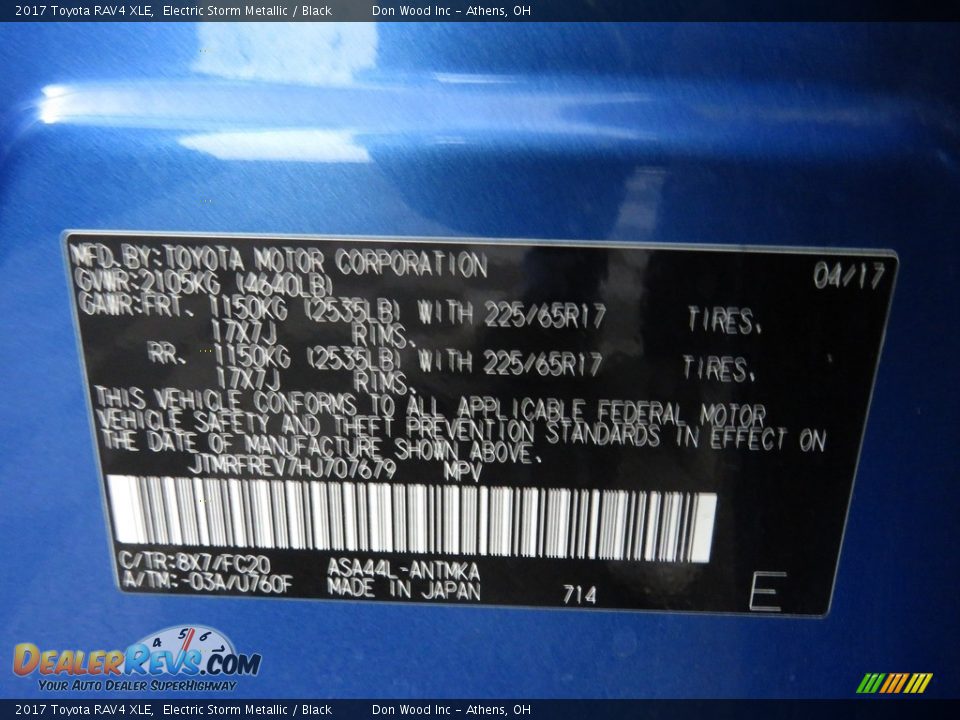 2017 Toyota RAV4 XLE Electric Storm Metallic / Black Photo #33