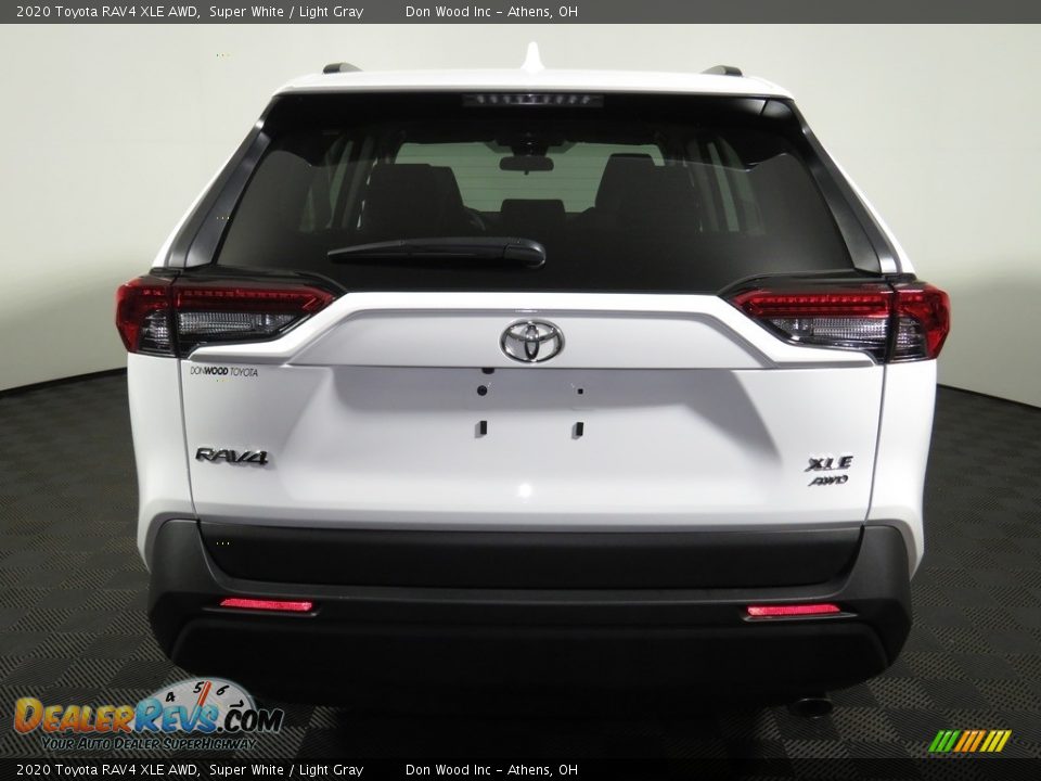 2020 Toyota RAV4 XLE AWD Super White / Light Gray Photo #11