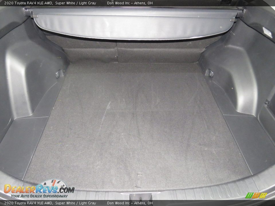 2020 Toyota RAV4 XLE AWD Super White / Light Gray Photo #13