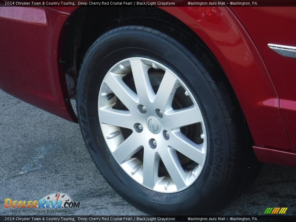 2014 Chrysler Town & Country Touring Deep Cherry Red Crystal Pearl / Black/Light Graystone Photo #4