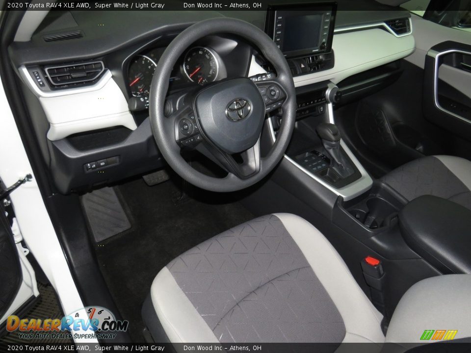 2020 Toyota RAV4 XLE AWD Super White / Light Gray Photo #19