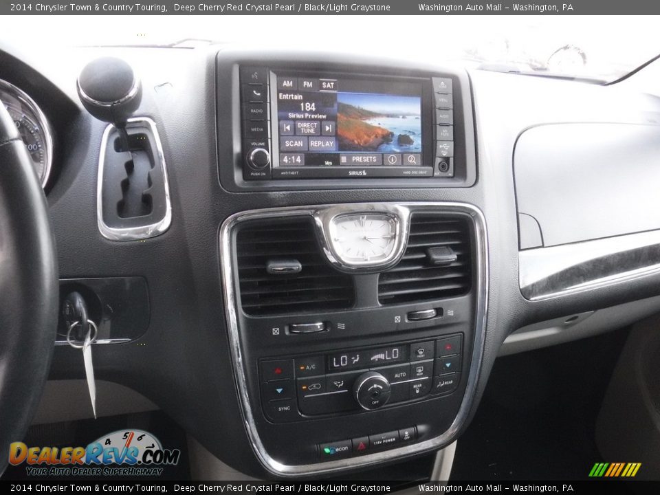 2014 Chrysler Town & Country Touring Deep Cherry Red Crystal Pearl / Black/Light Graystone Photo #16
