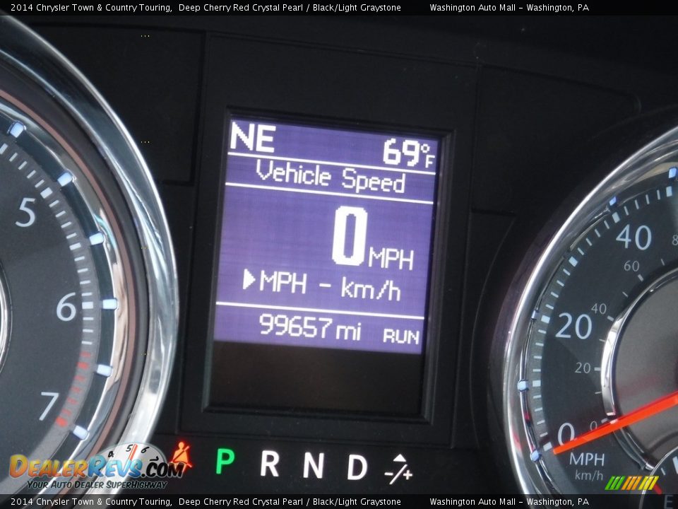 2014 Chrysler Town & Country Touring Deep Cherry Red Crystal Pearl / Black/Light Graystone Photo #28