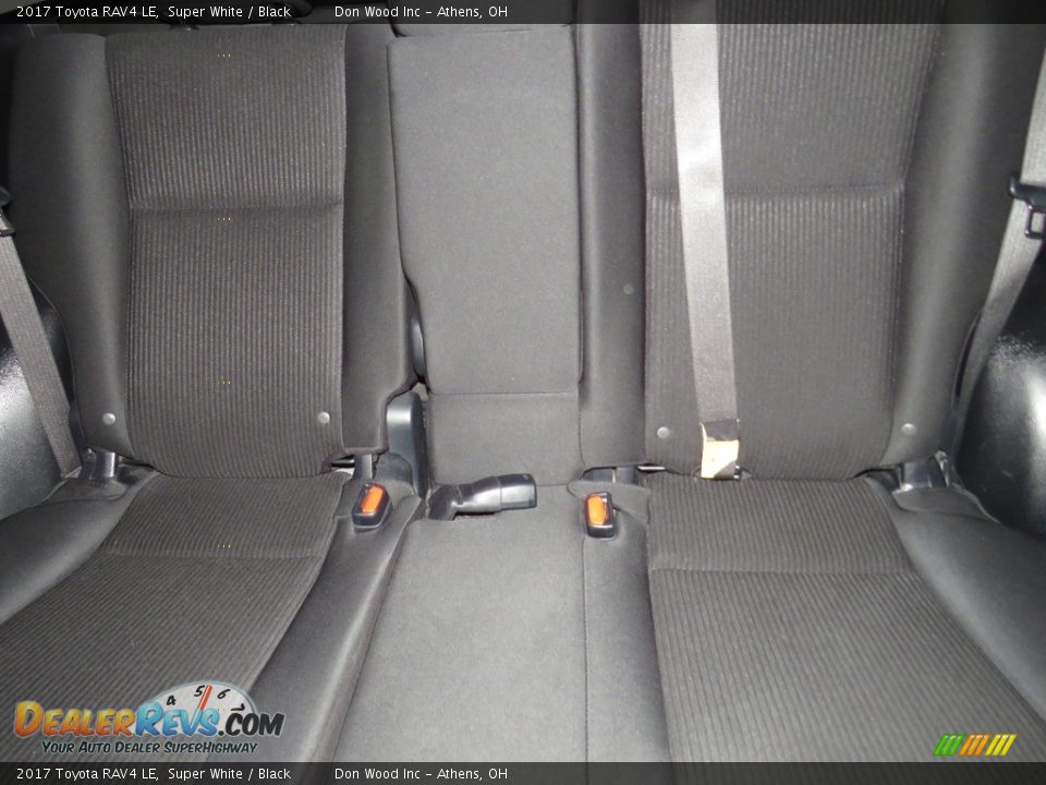 2017 Toyota RAV4 LE Super White / Black Photo #20