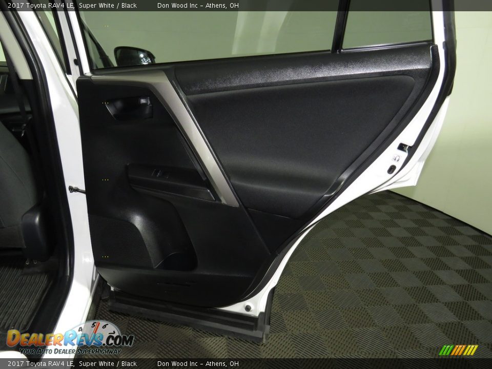 2017 Toyota RAV4 LE Super White / Black Photo #23