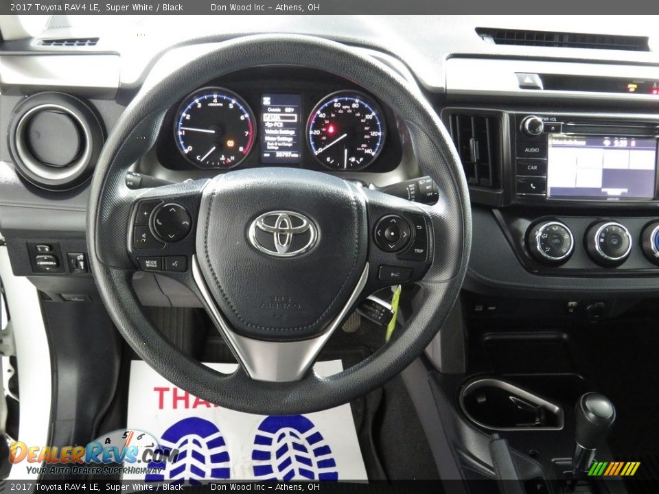 2017 Toyota RAV4 LE Super White / Black Photo #30