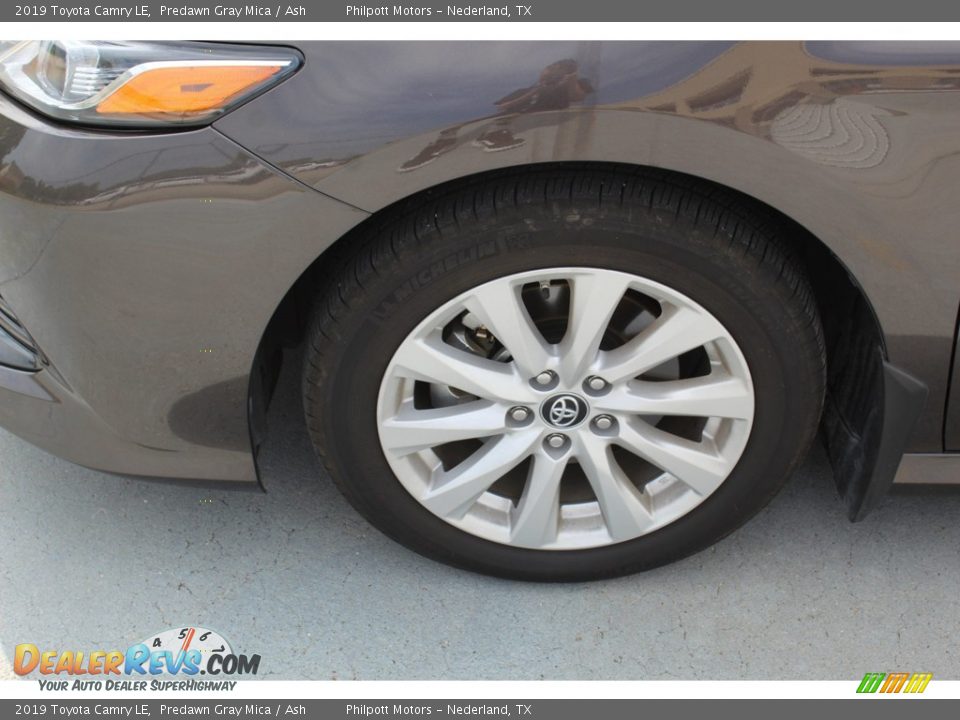 2019 Toyota Camry LE Predawn Gray Mica / Ash Photo #5