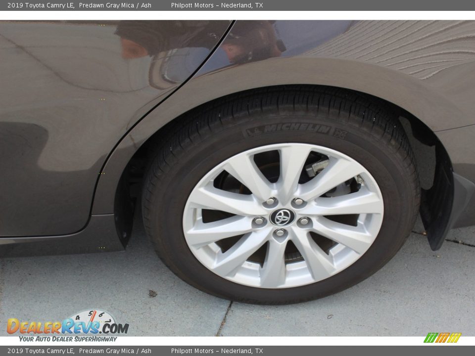 2019 Toyota Camry LE Predawn Gray Mica / Ash Photo #6
