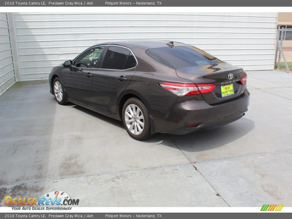 2019 Toyota Camry LE Predawn Gray Mica / Ash Photo #8