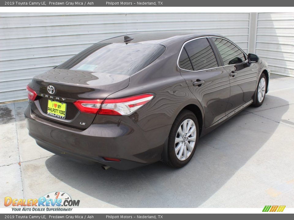 2019 Toyota Camry LE Predawn Gray Mica / Ash Photo #10