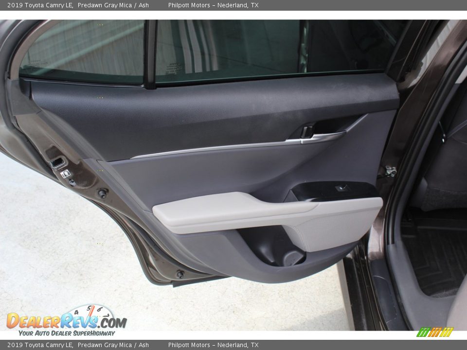 2019 Toyota Camry LE Predawn Gray Mica / Ash Photo #20