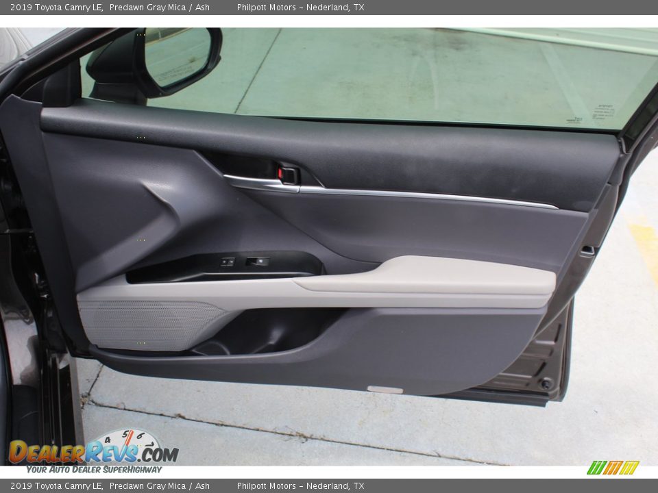 2019 Toyota Camry LE Predawn Gray Mica / Ash Photo #27