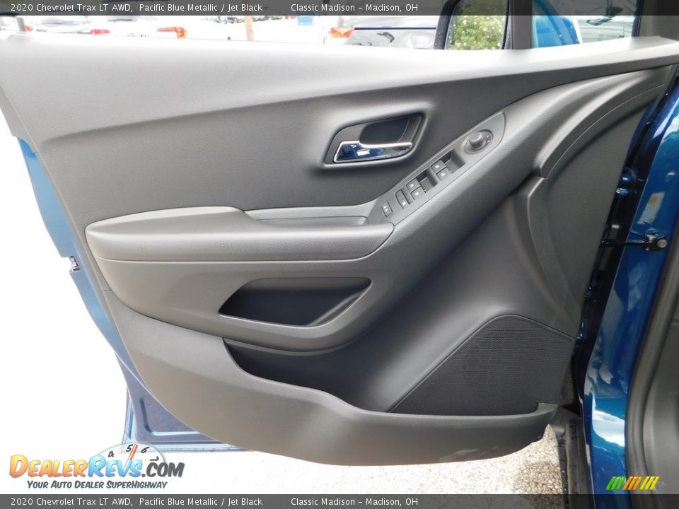 2020 Chevrolet Trax LT AWD Pacific Blue Metallic / Jet Black Photo #10