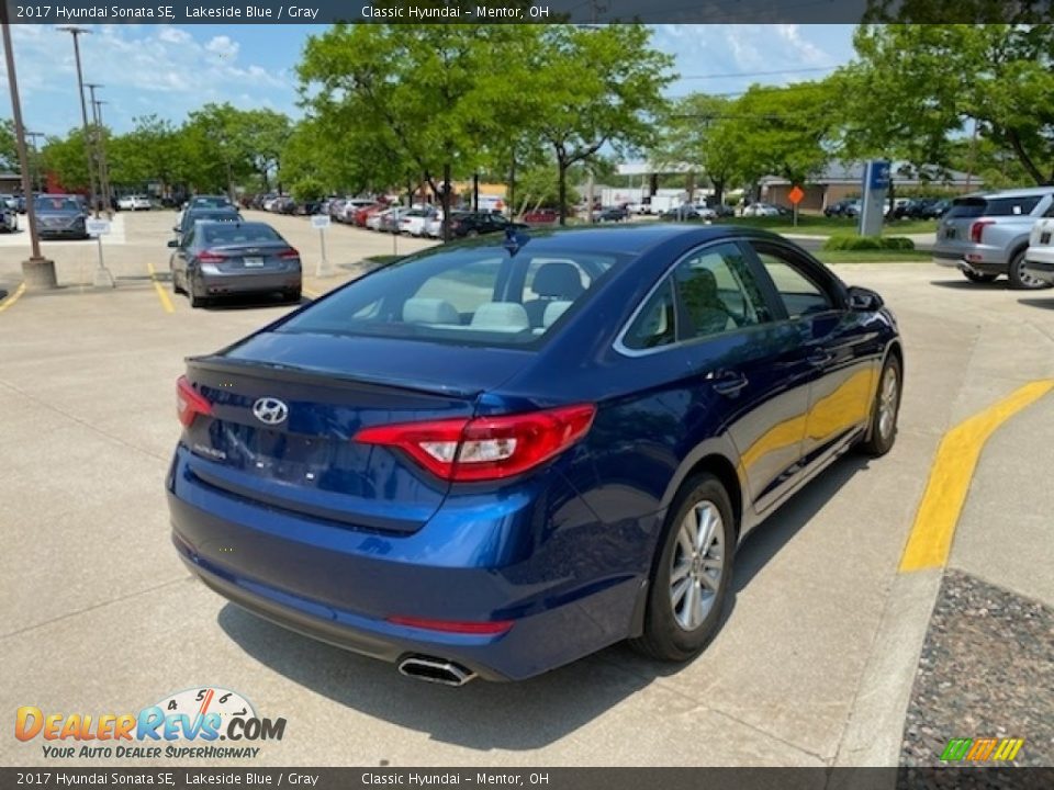 2017 Hyundai Sonata SE Lakeside Blue / Gray Photo #2